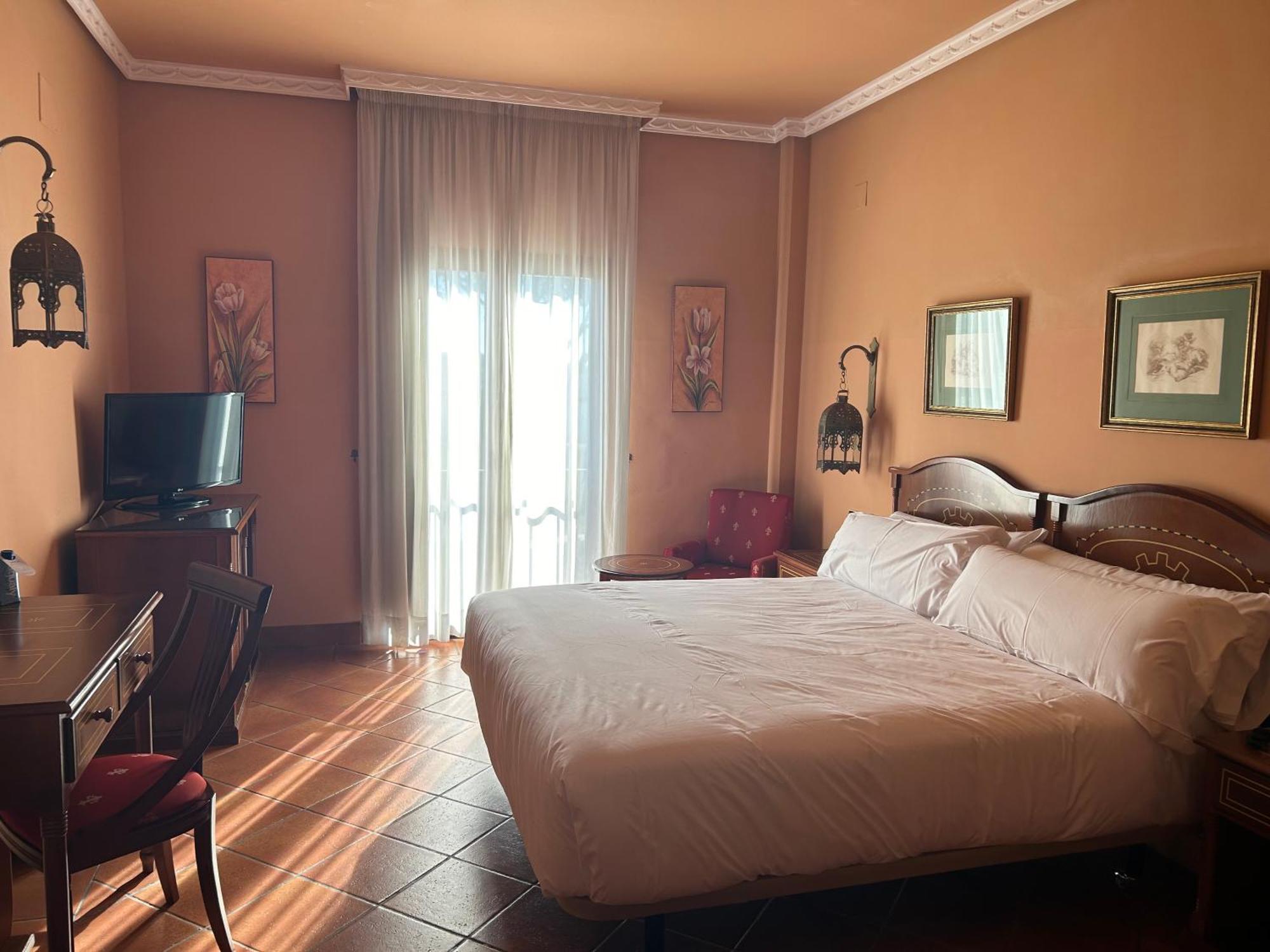 Moon Dreams El Cortijo Hotel 4*